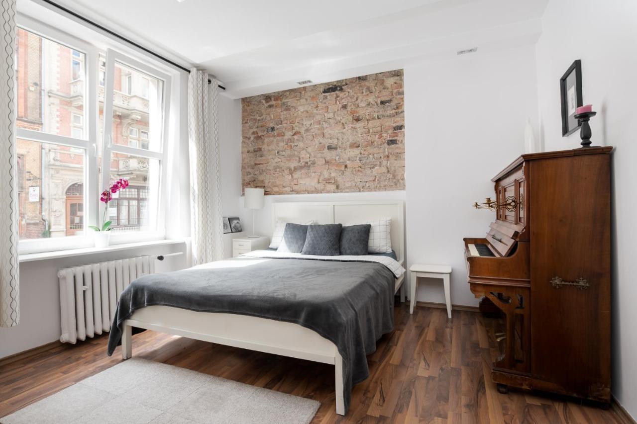 Piano Apartment W Sercu Starego Miasta Gdansk Luaran gambar