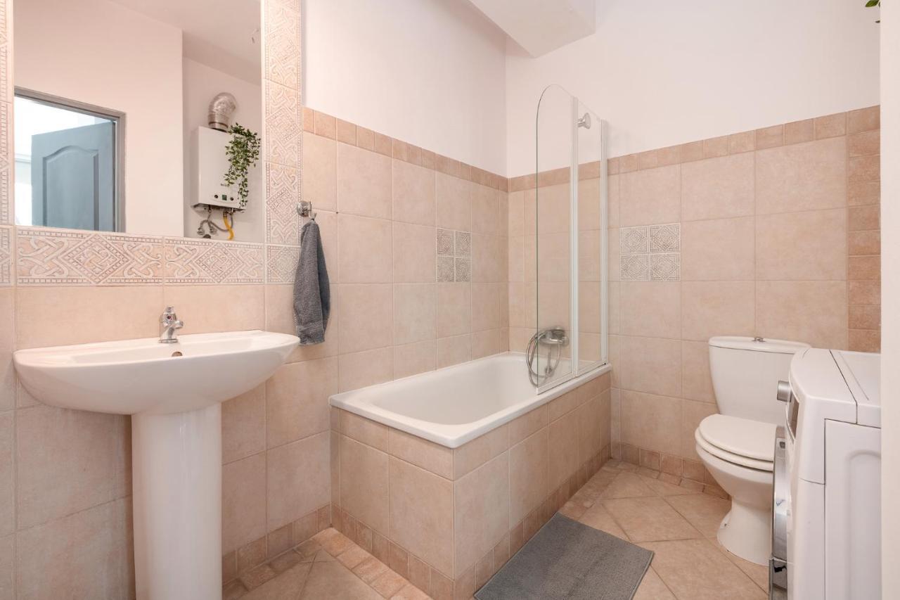 Piano Apartment W Sercu Starego Miasta Gdansk Luaran gambar